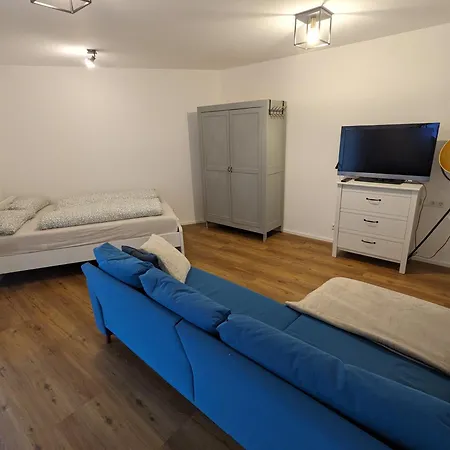 Modernes 1- Zimmer- Am Fusse Des Hohenstaufen * Goeppingen
